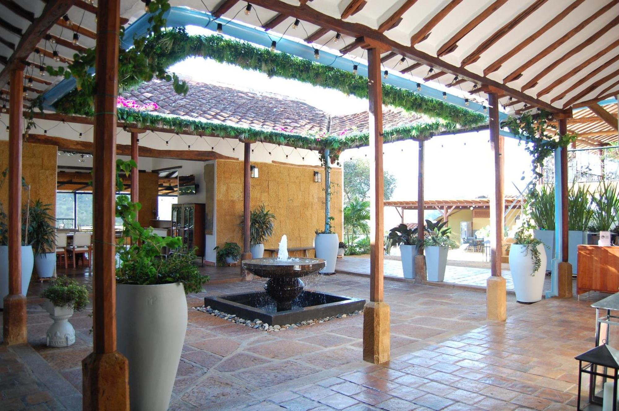 Santa Sofia Casa Boutique Hotel บาริชารา ภายนอก รูปภาพ