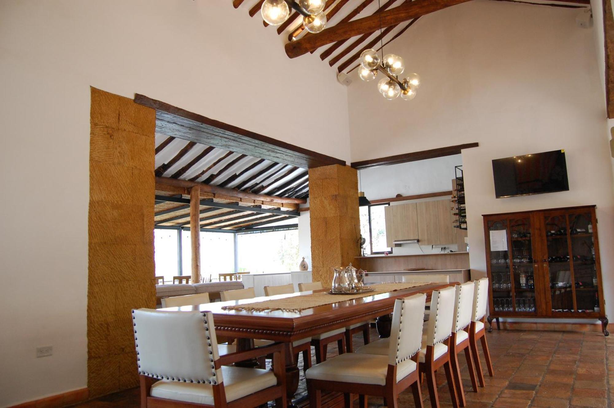 Santa Sofia Casa Boutique Hotel บาริชารา ภายนอก รูปภาพ