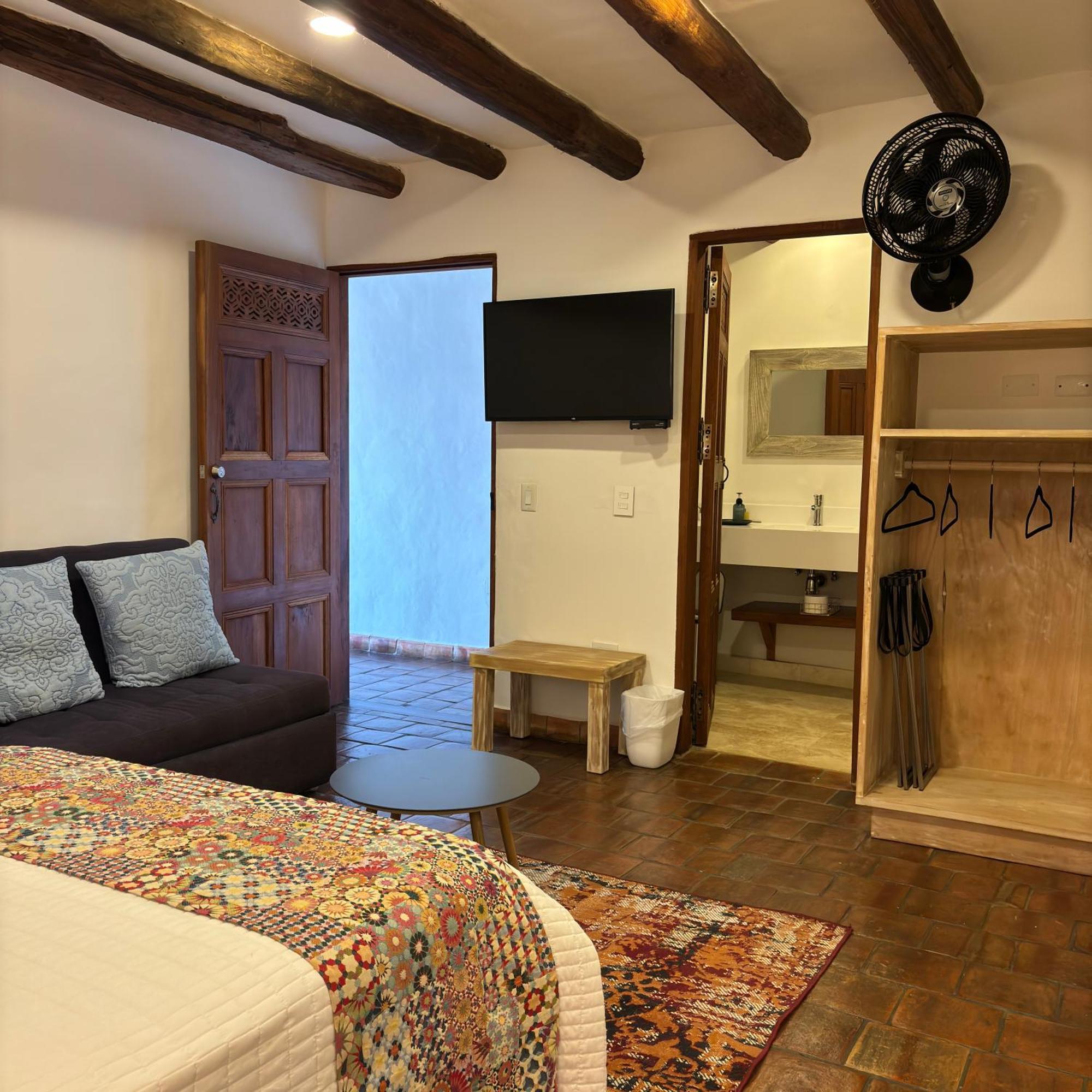 Santa Sofia Casa Boutique Hotel บาริชารา ภายนอก รูปภาพ