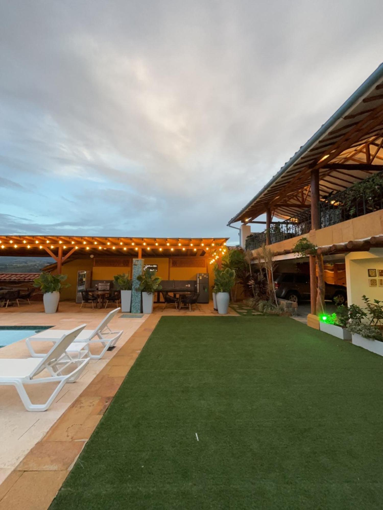 Santa Sofia Casa Boutique Hotel บาริชารา ภายนอก รูปภาพ